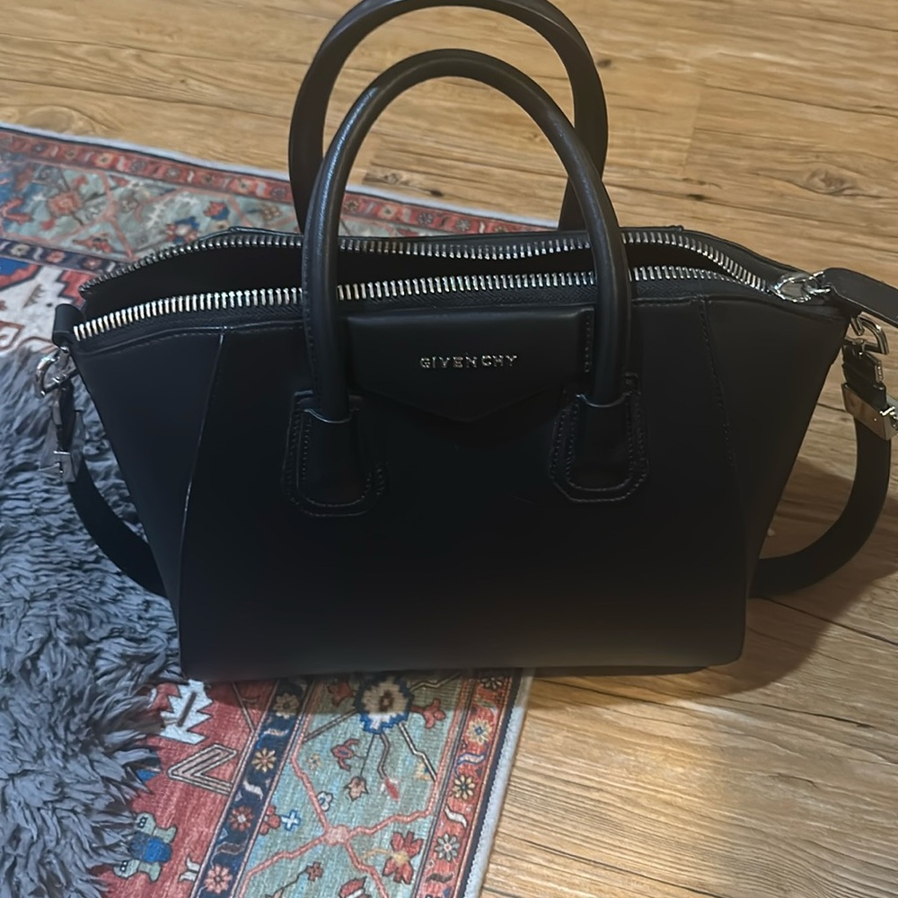 Givenchy Antigone bag